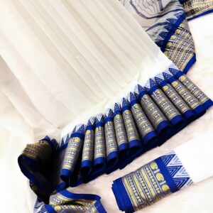 সাদা শাড়ি